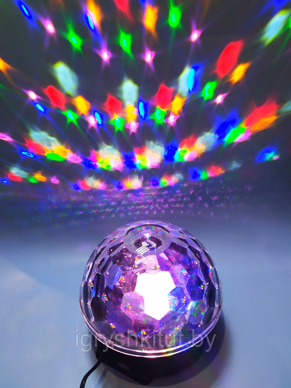 Светодиодный диско-шар Magic Ball LED Bluetooth MP3 - фото 1 - id-p146670980