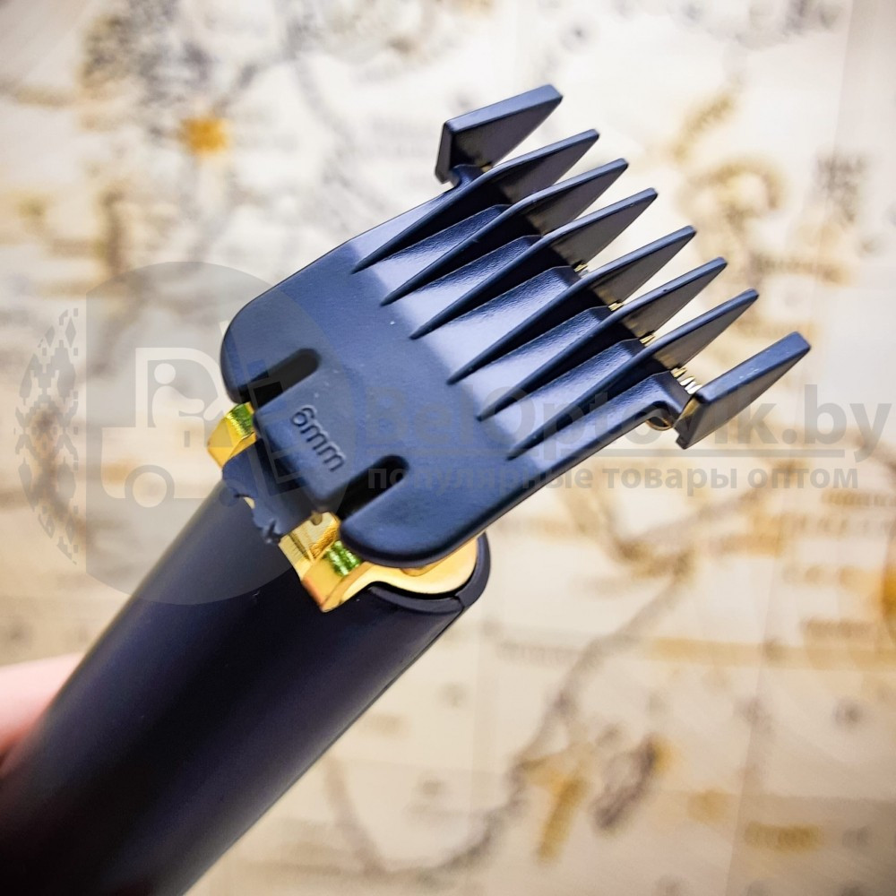 Портативный триммер для стрижки и окантовки волос и бороды Geemy GM-6605 (3 насадки) - фото 5 - id-p167935621