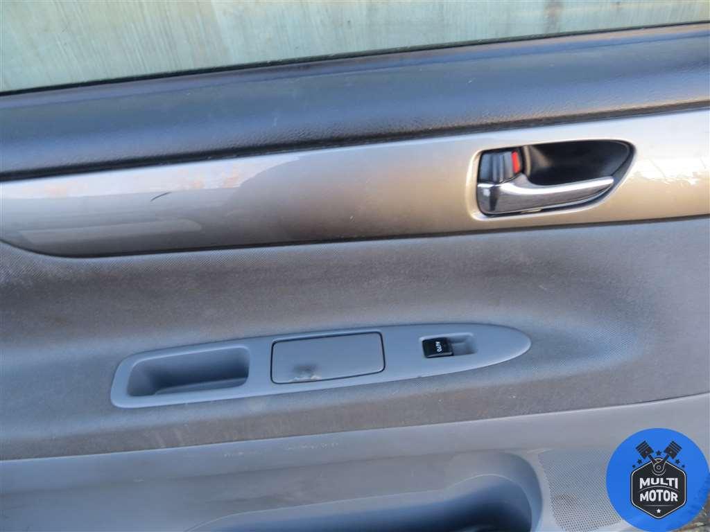 Дверь задняя левая TOYOTA Avensis Verso (2001 - 2009 г.в.) 2.0 D-4D 2003 г. - фото 3 - id-p167954000