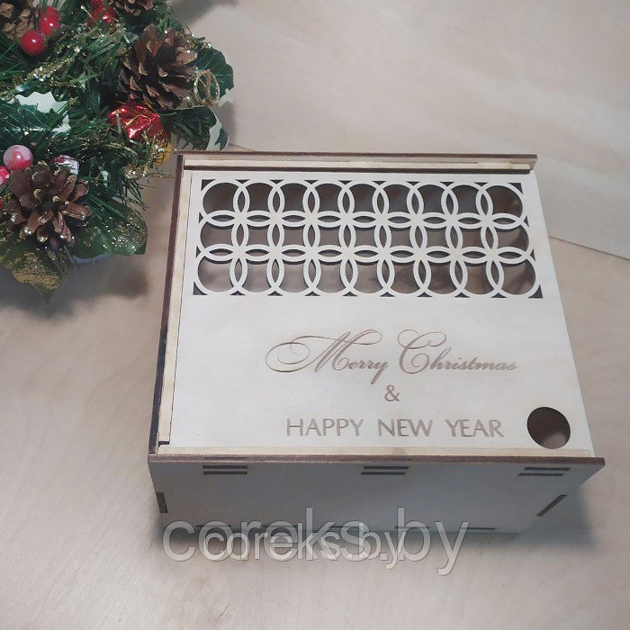 Новогодняя подарочная коробка (размер 20*17*13 см) №7 - фото 1 - id-p114946855
