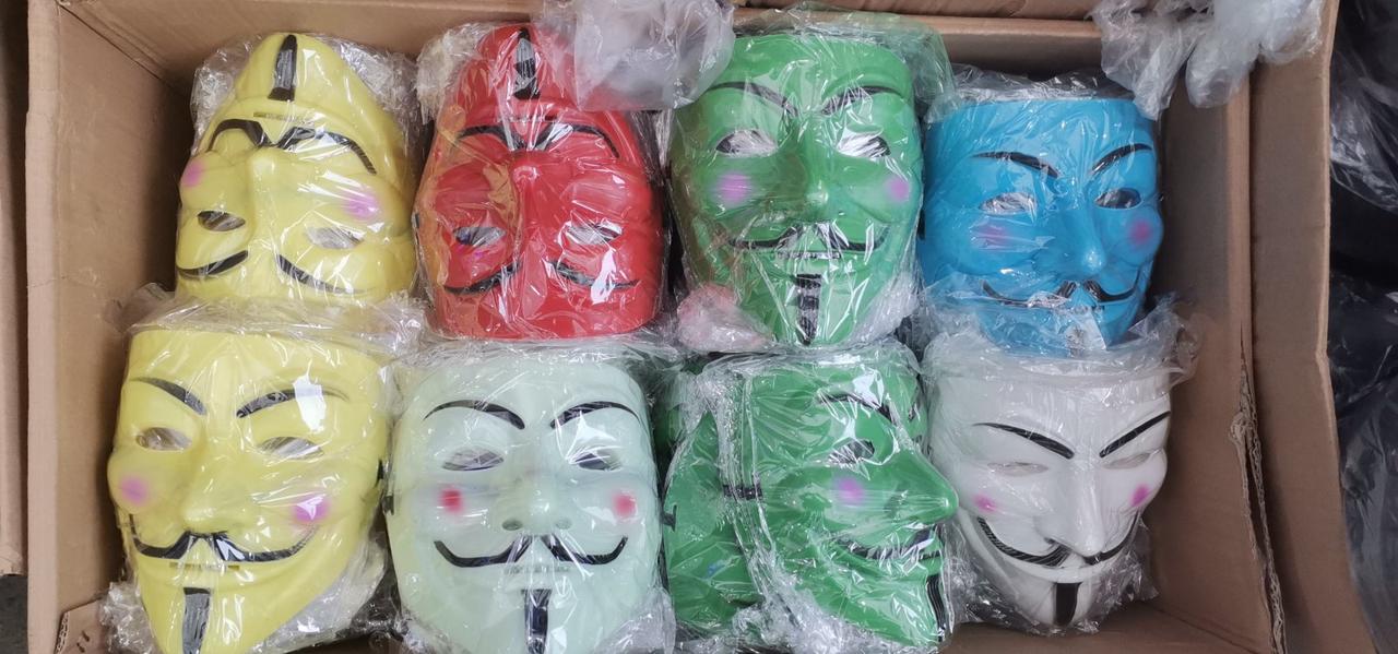 Карнавальная маска "Анонимус" Гая фокса разные цвета игра в кальмара - фото 1 - id-p168161285