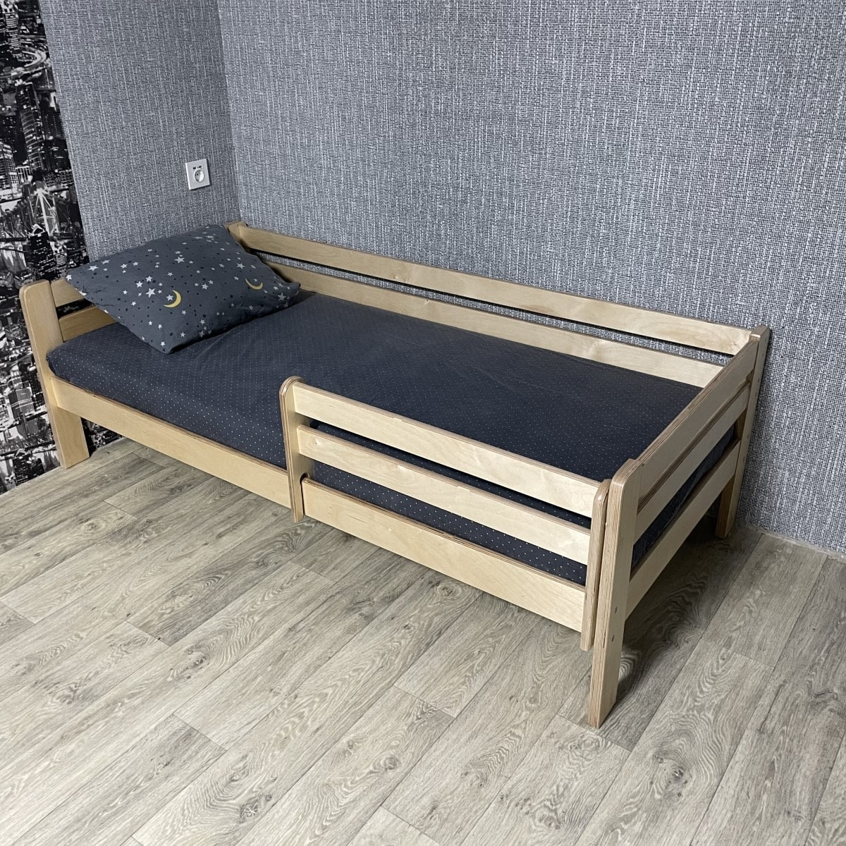 Кровать Ecodrev Классик с бортиком без ящиков (лак) - фото 2 - id-p168235249