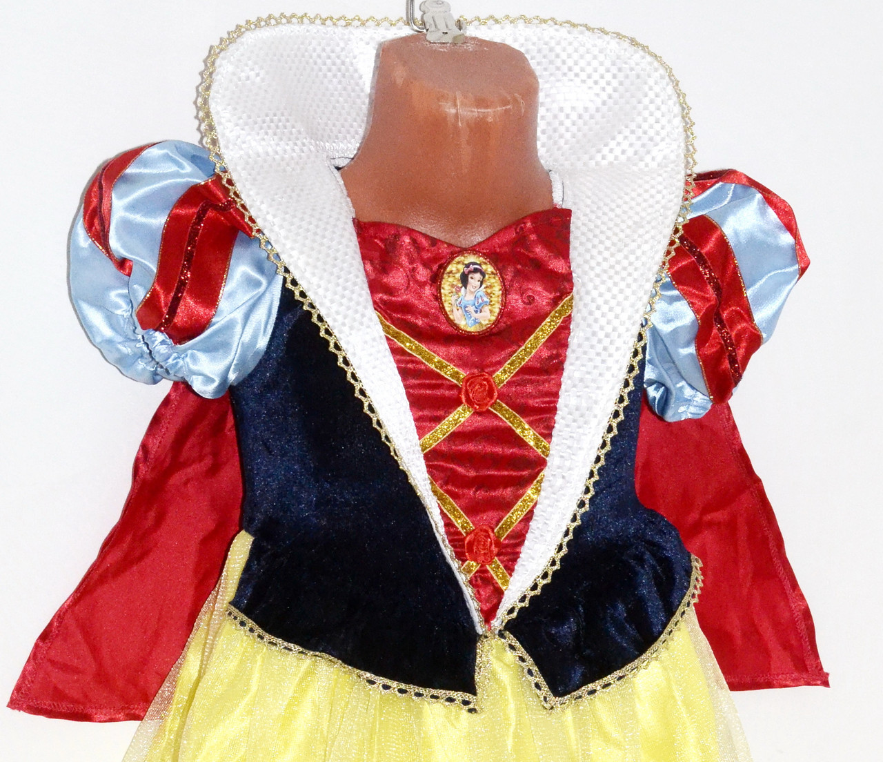 Платье карнавальное нарядное "Белоснежка" на 2-4 года с плащом и обручем - фото 3 - id-p168240184