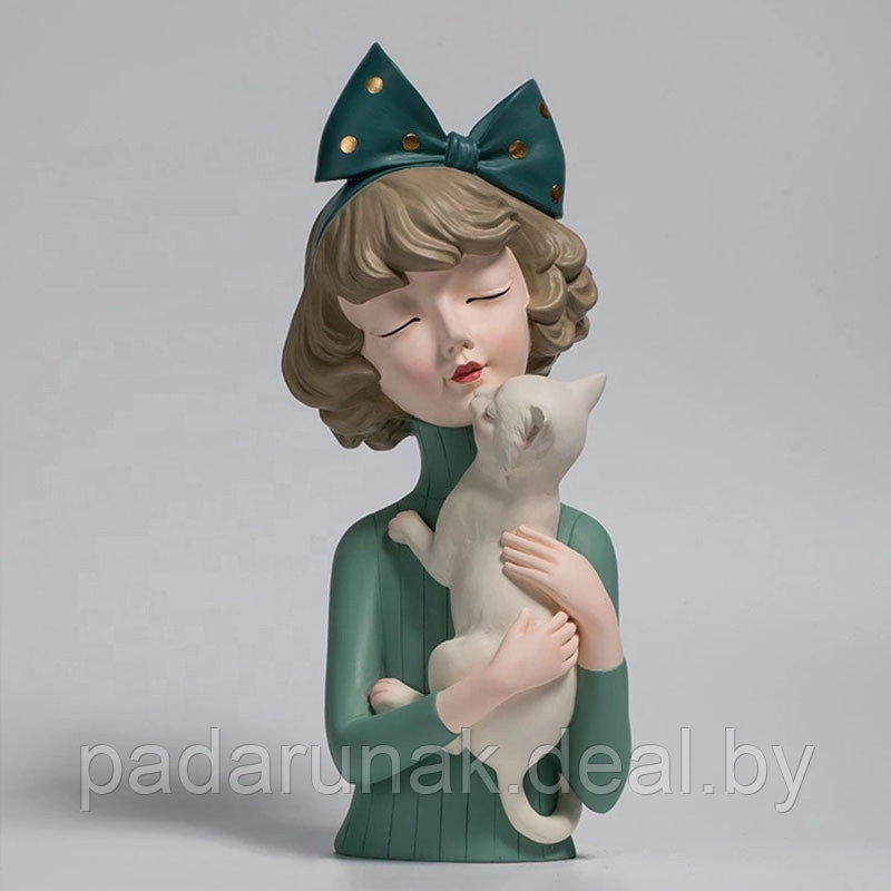 Девушка с котенком либо со щенком, статуэтка - фото 3 - id-p168248193