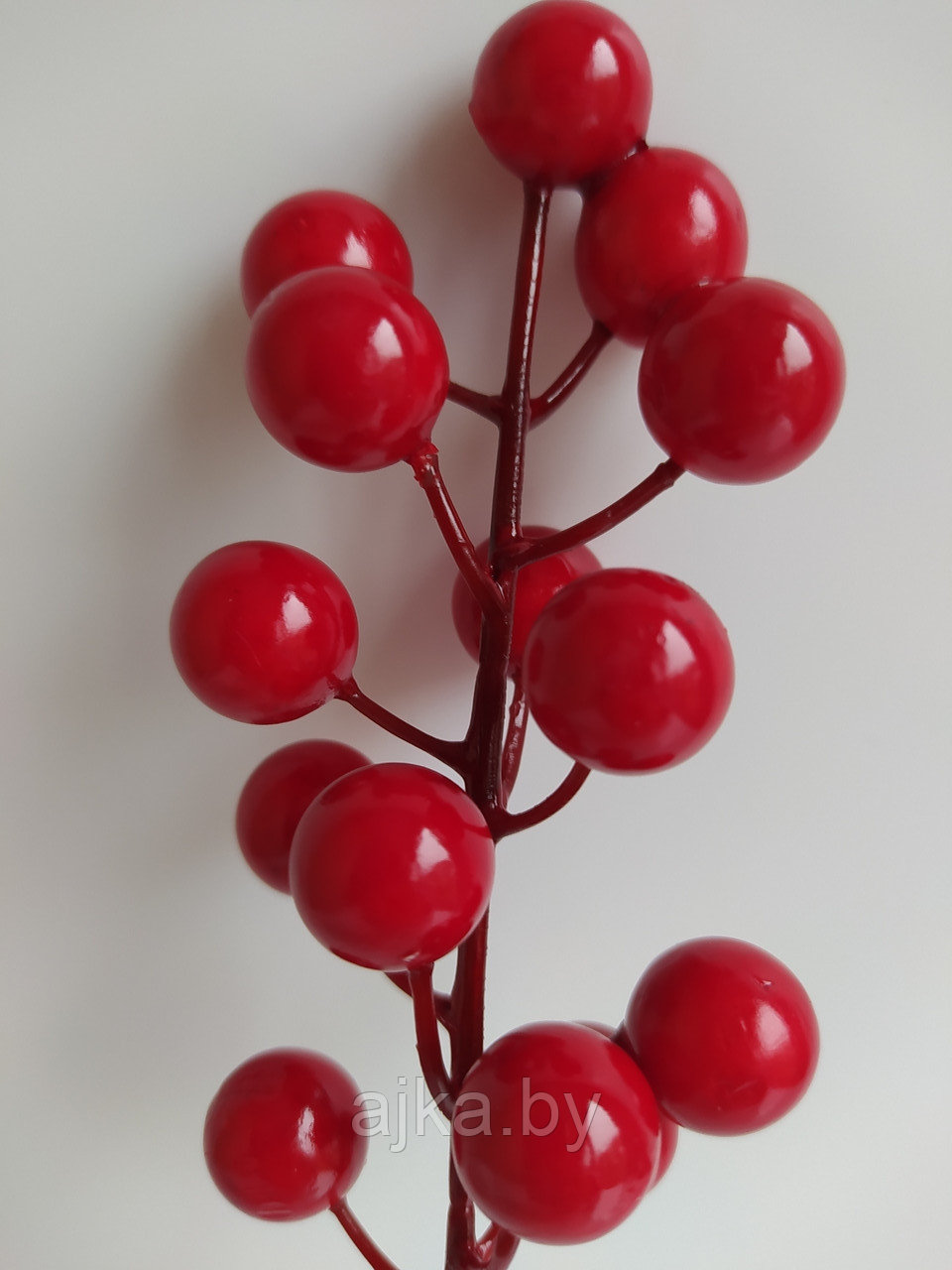 Ветка с искусственными ягодами 25 см, красная - фото 4 - id-p167024725