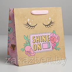 Пакет крафтовый квадратный «Shine on», 22 × 22 × 11 см