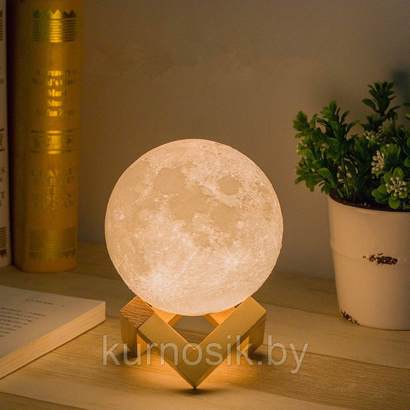 Светильник ночник 3D Луна с пультом, 13 см, с пультом на подставке