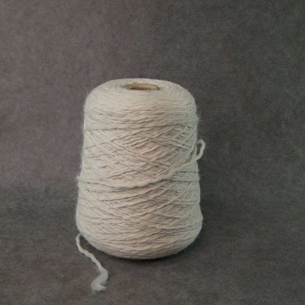 Пряжа: альпака/ПА, сток Италия, белый (не отбеленный), 100-200 м/100 гр.
