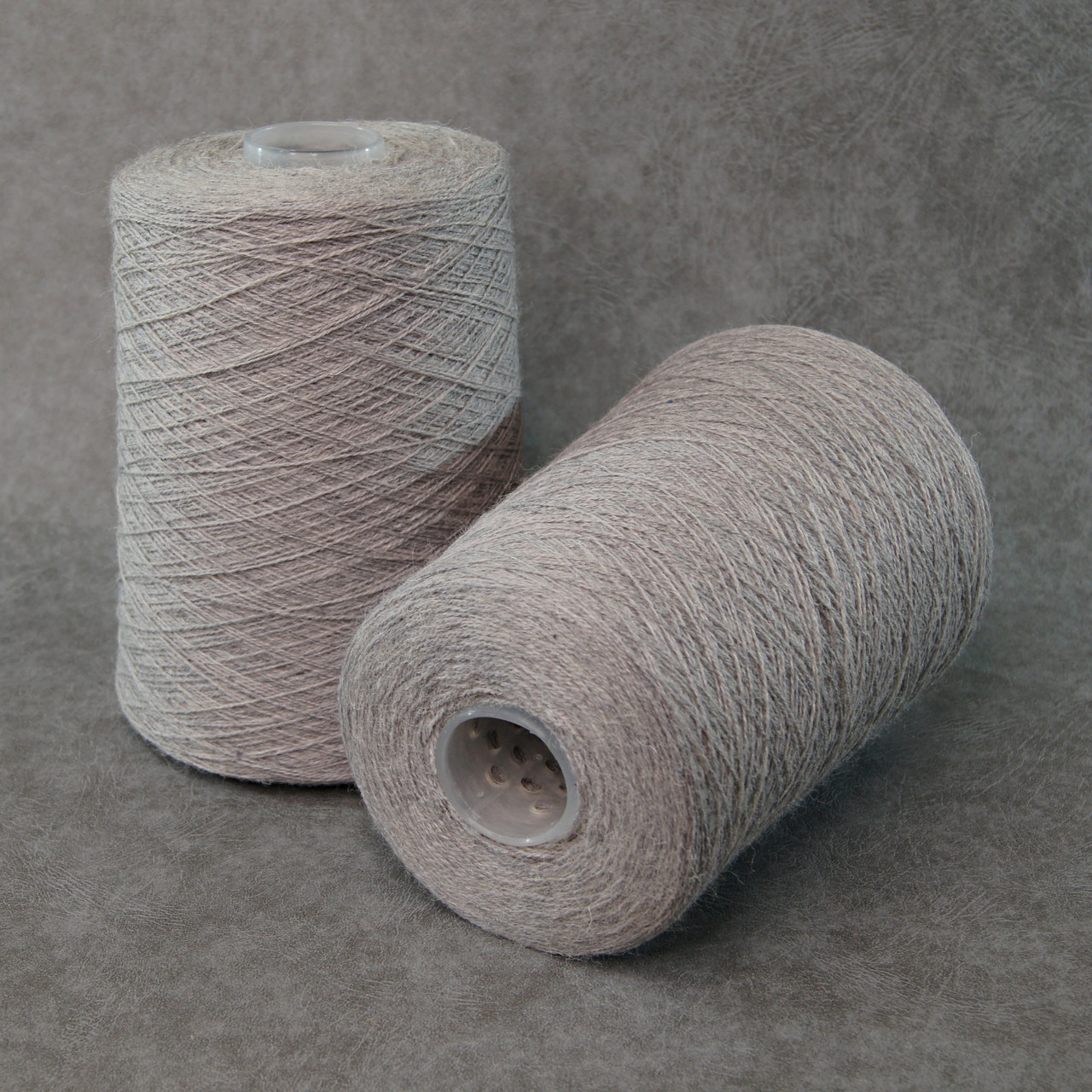 Пряжа: 15% альпака, 75% меринос, 10% ПА, Art: Prugna, Sudwollegroup, серый, 2/16 (800 м/100 гр.)