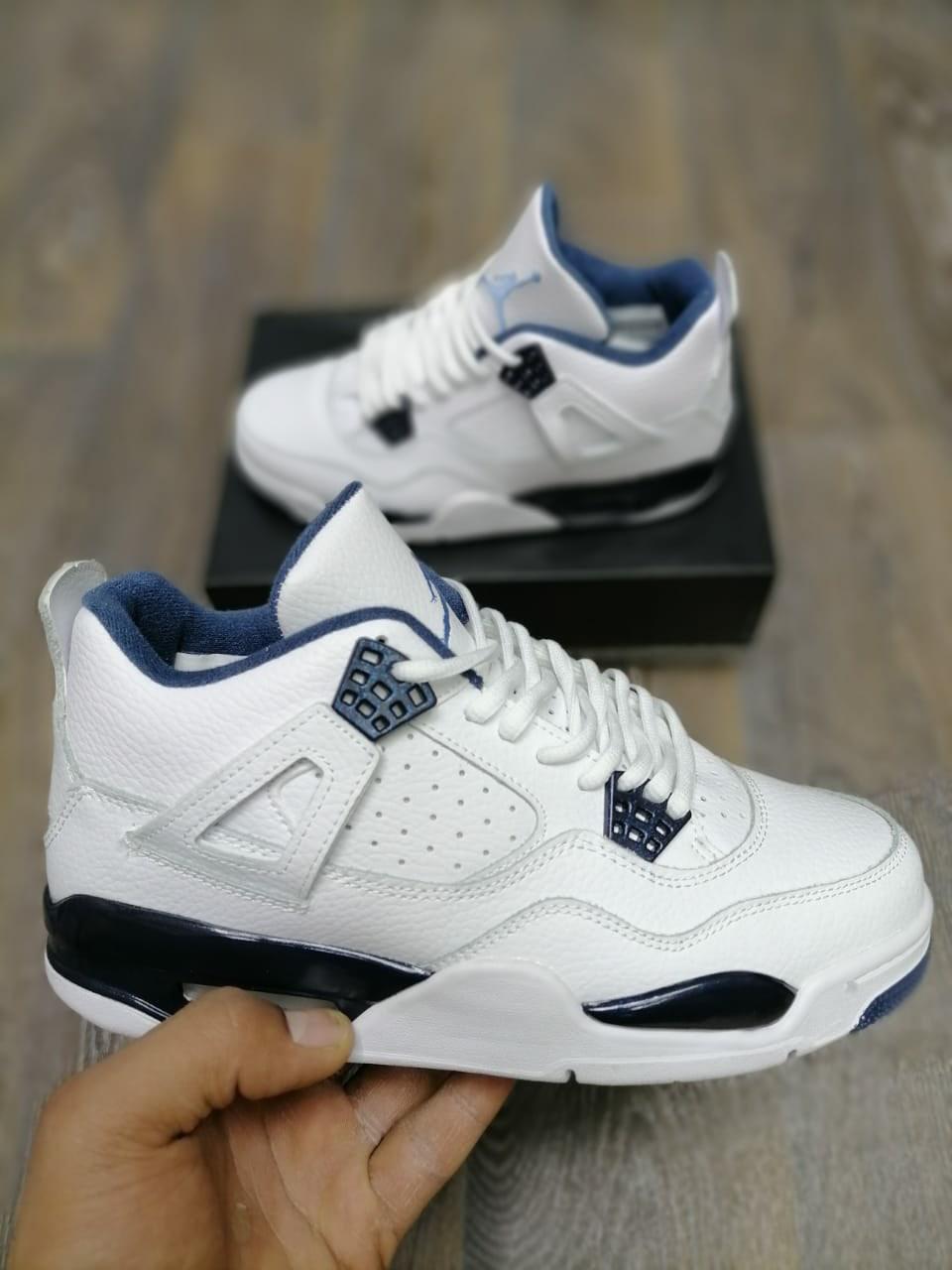 Кроссовки Nike Air Jordan 4 Retro