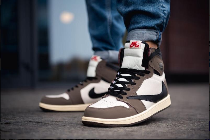 Кроссовки Nike Jordan 1 Retro High Трэвис Скотт Кактус Джек
