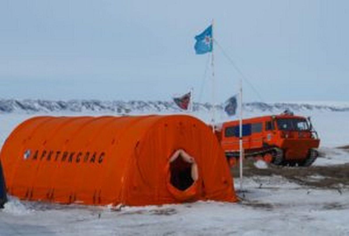 Надувная арктическая палатка: зимняя каркасная палатка для сурового климата - фото 1 - id-p169235262