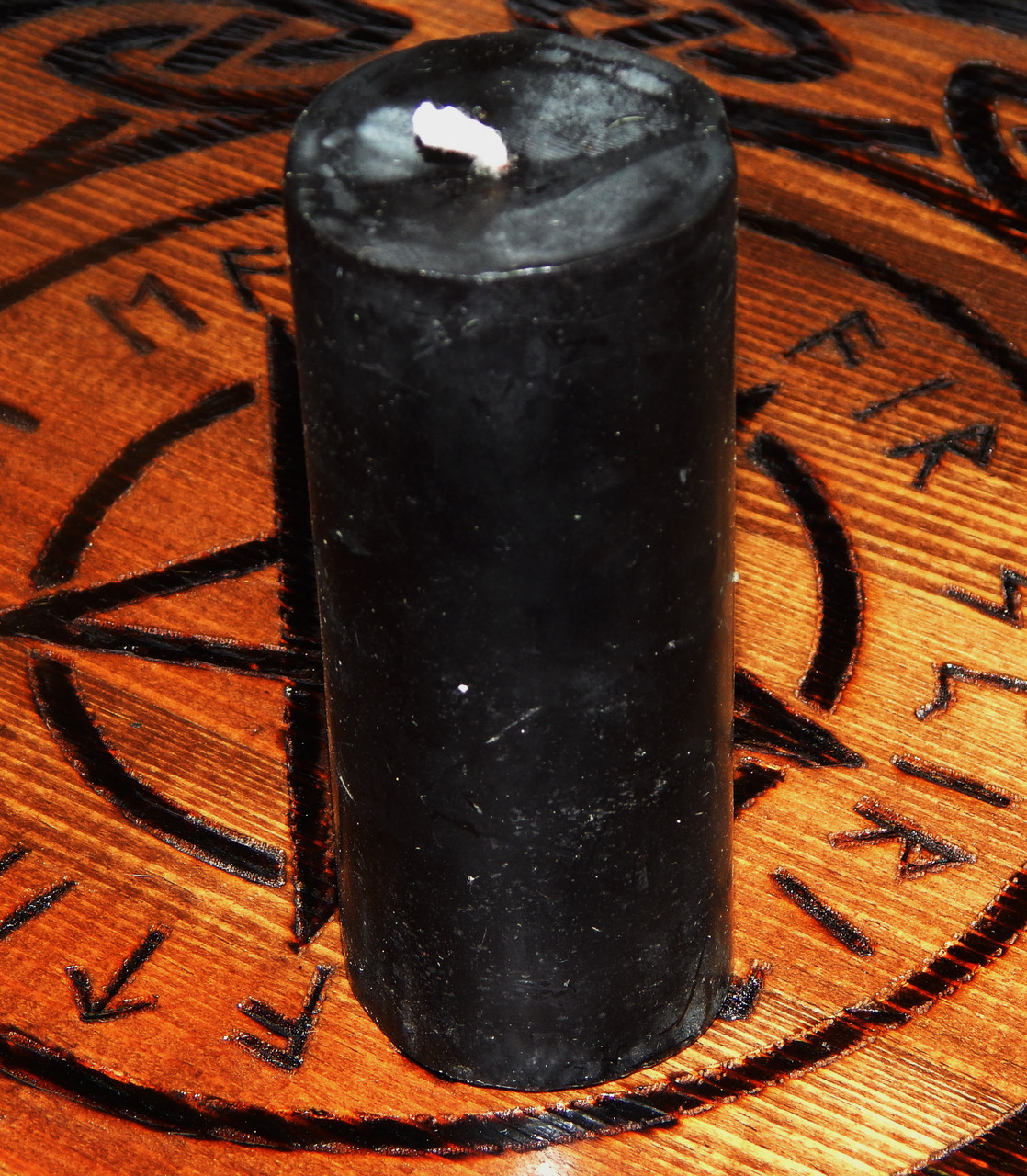 Свеча черная восковая колонна Снятие Негатива - фото 1 - id-p169266974