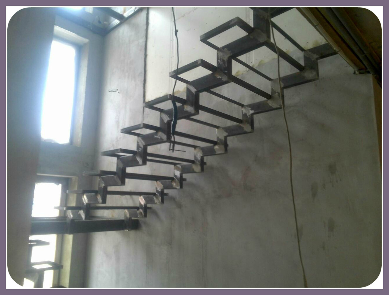 Металлокаркас лестницы двойной косоур модель 96