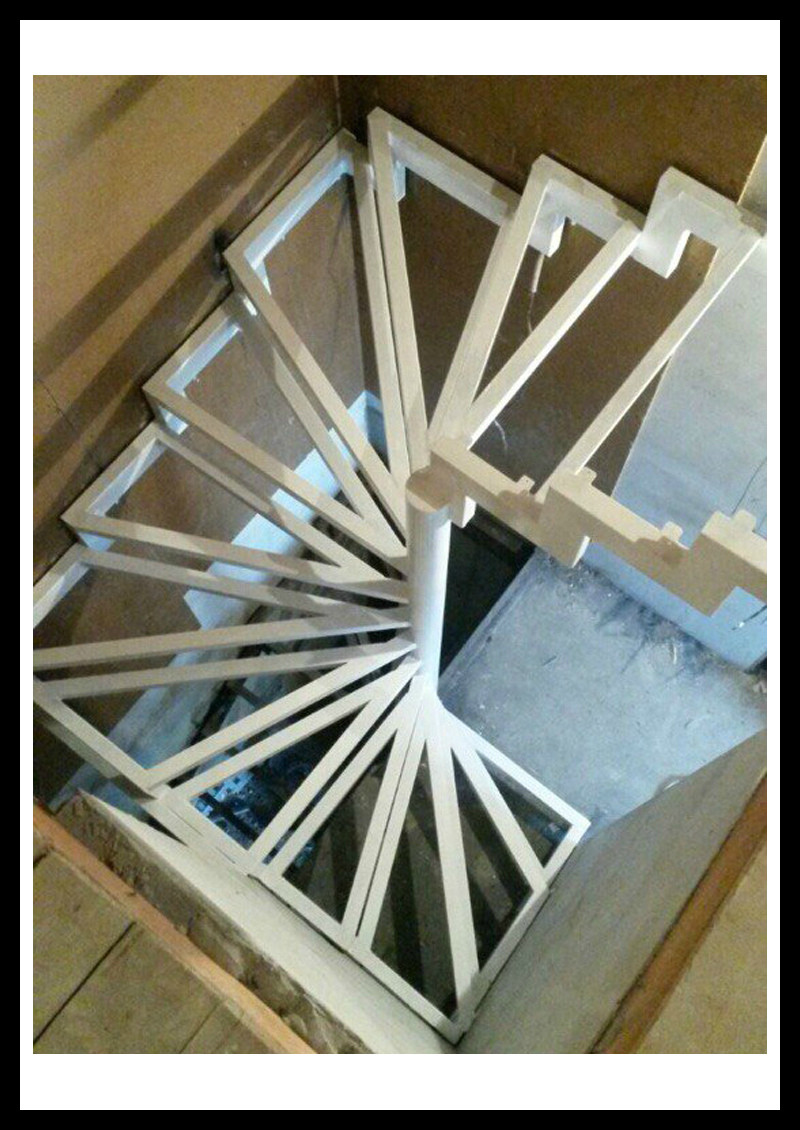 Винтовая лестница, металлокаркас лестницы модель 10