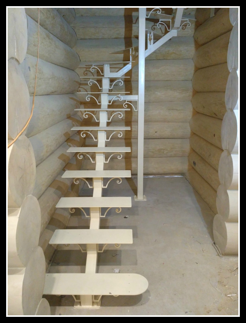 Лестницы на монокосоуре модель 25