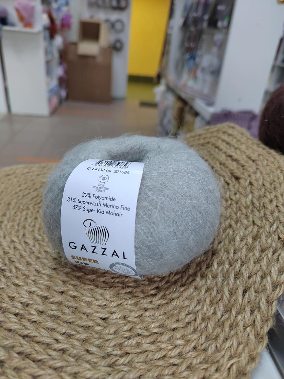 Пряжа Gazzal Super Kid Mohair цвет 64434 светло-серый