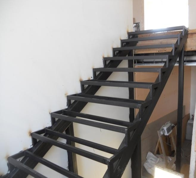 Каркас лестницы под зашивку модель 1 - фото 1 - id-p169488192