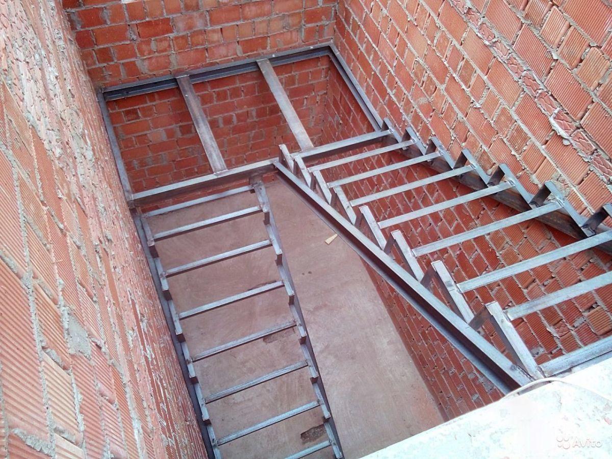Металлическая лестница под зашивку модель 40 - фото 1 - id-p169550500