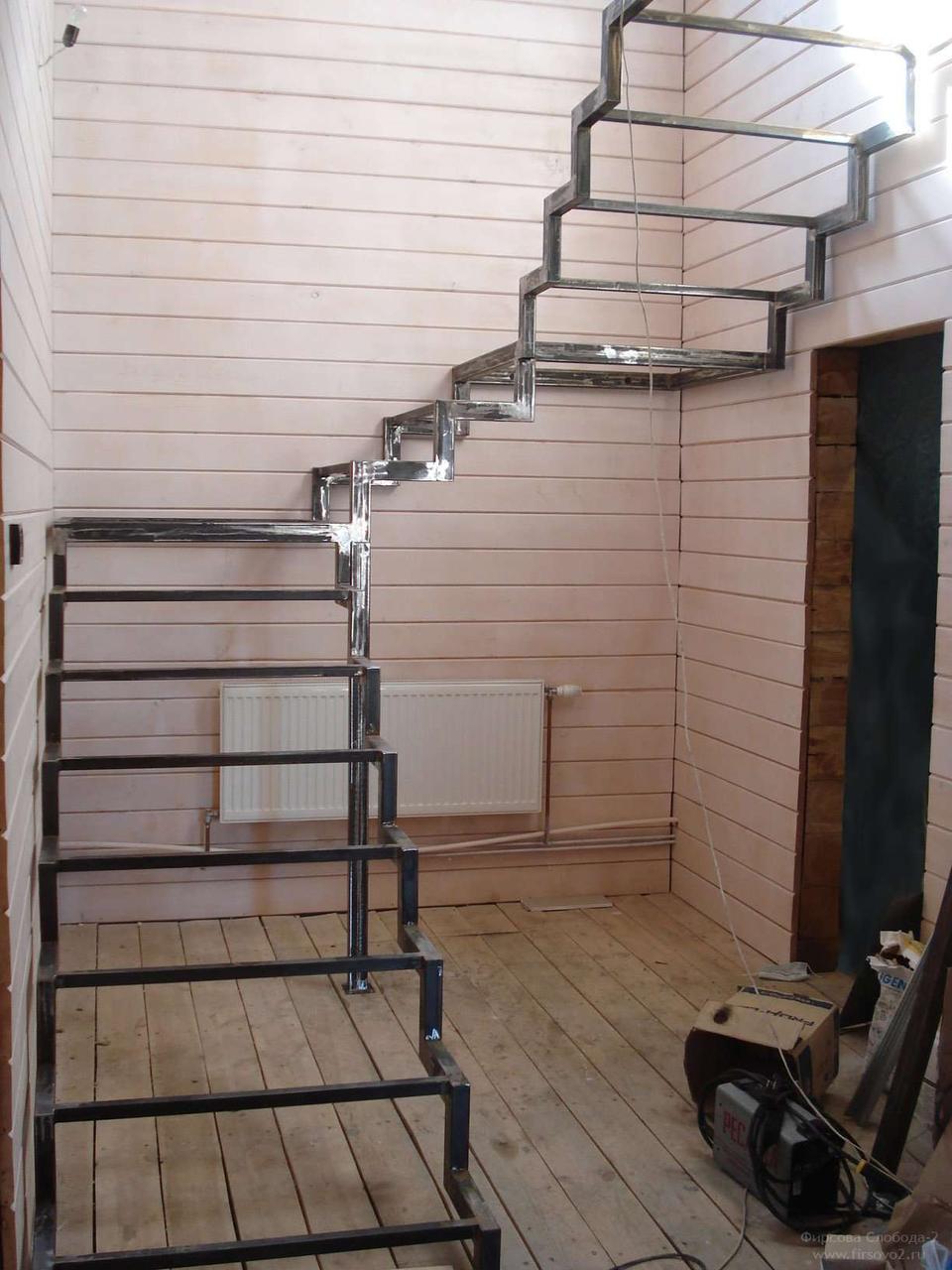 Лестницы металлические двойной косоур модель 178