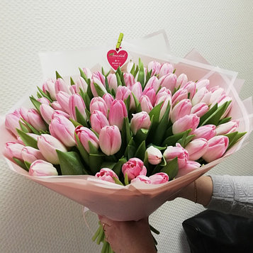 Цветы-тюльпаны