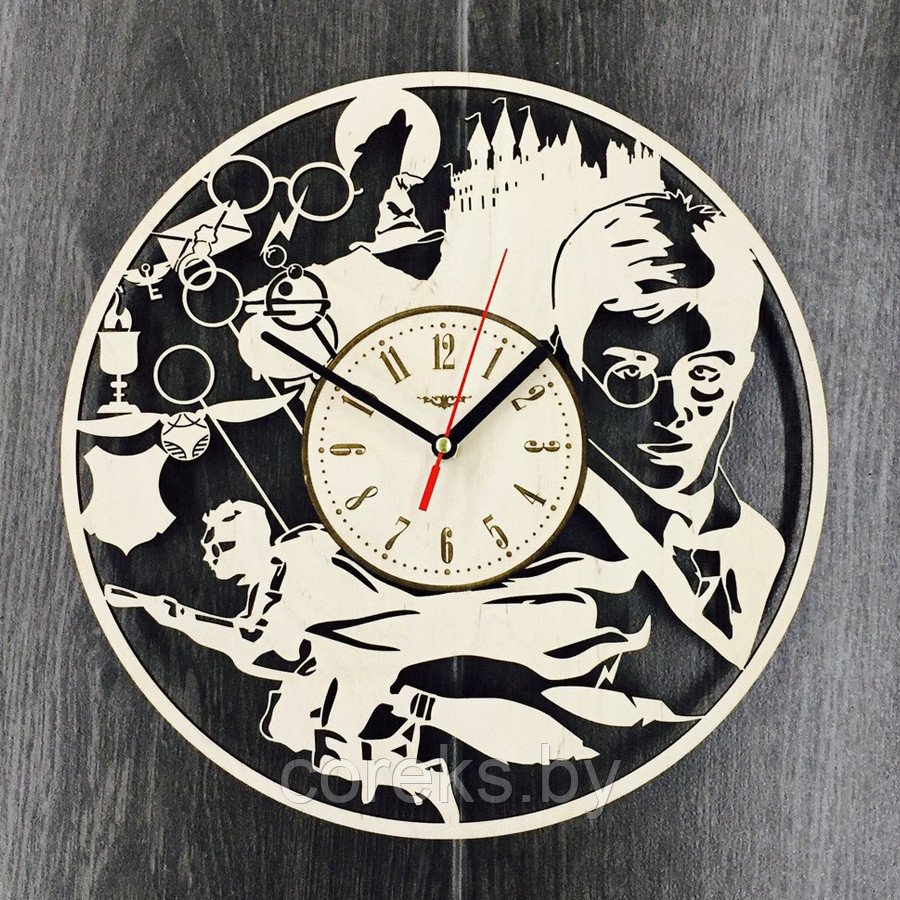 Часы настенные деревянные "Гарри Поттер" (размер 30*30 см) - фото 1 - id-p169589614