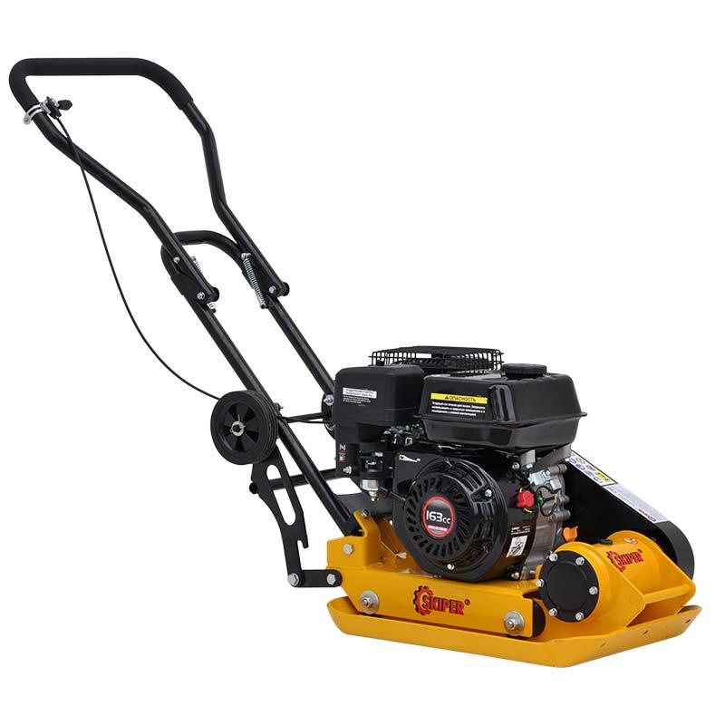 Виброплита SKIPER С60 (LC160F, 5.5Л.С., ПЛИТА 53Х37СМ., 11КН, 25М/МИН, РЕЗ. КОВРИК, КОЛЁСА)