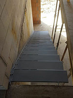 Каркас металлический для консольной лестницы модель 47