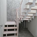 Металлическая лестница на второй этаж, двухкосоурная, фото 2