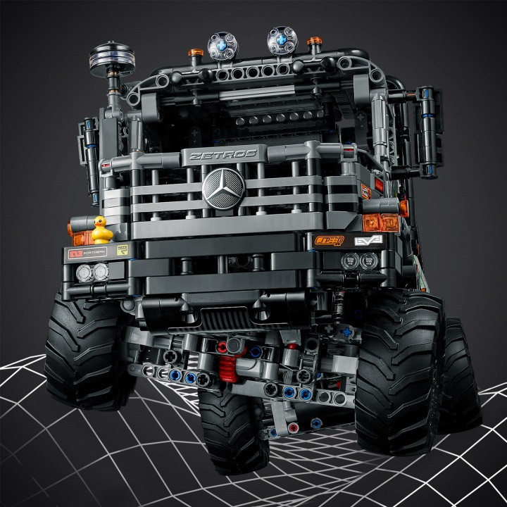 Конструктор Lego Technic 42129 Полноприводный грузовик Mercedes-Benz Zetros - фото 10 - id-p170159246
