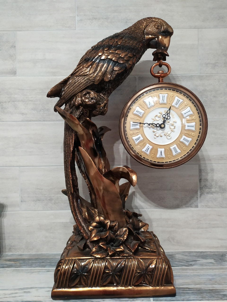 Часы декоративные "Попугай" 71 см