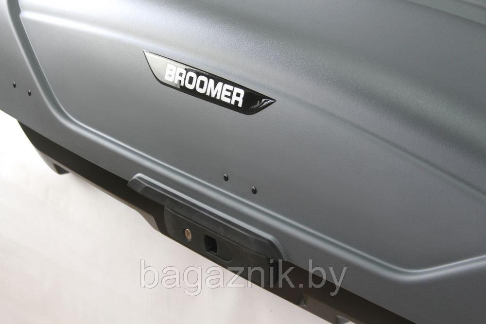 Багажный бокс Broomer Venture L 430л. (187x89x40см) серый тиснение - фото 4 - id-p169857839