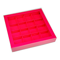 Коробка для 16 конфет Розовая с окошком (Россия, 200х200х30 мм)