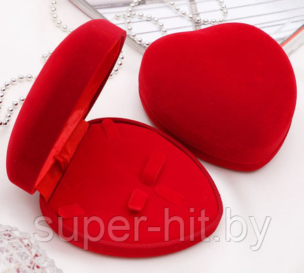 Бархатная красная коробочка в форме сердца 15*15 см, фото 2