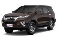 Автомобильные коврики в салон и багажник для TOYOTA Fortuner 2012-, 2015-,2017-