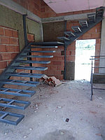 Металлокаркас для консольной лестницы на швеллере модель 62