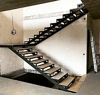 Металлокаркас для лестницы из металла под зашивку модель 81
