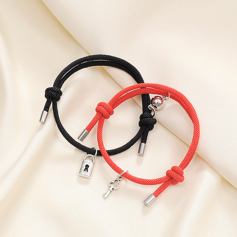Парные браслеты с магнитами "Замок-Ключик" (Black-Red) - фото 1 - id-p171276137