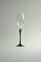 Комплект бокалов для игристого и шампанского вина на черной ножке, 250мл. (6 шт.)