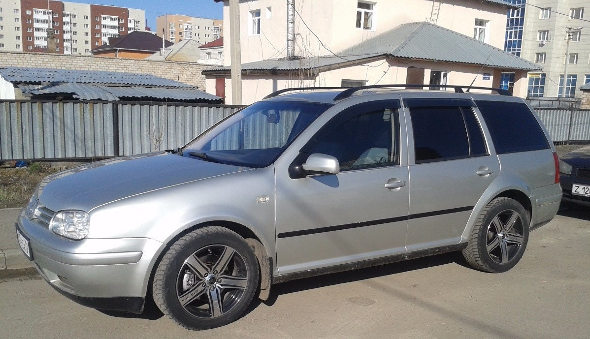 Дефлекторы окон VW Golf 4 5dr универсал 97-03 Cobra Tuning