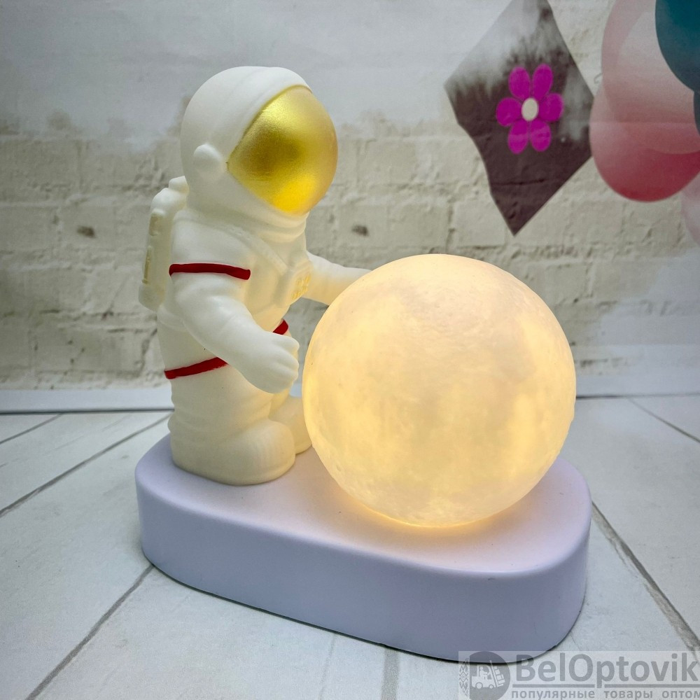Светильник ночник Астронавт с луной Желтое свечение - фото 3 - id-p171016510