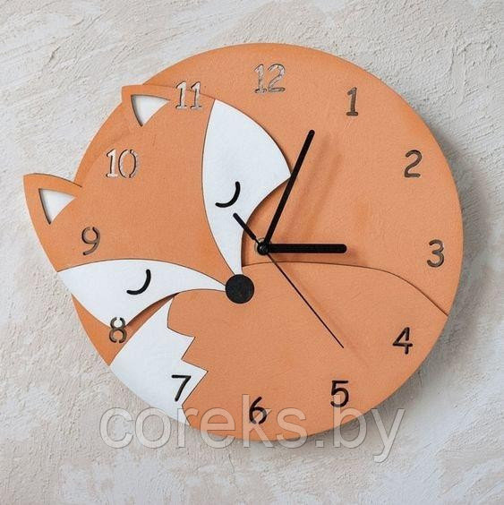 Часы настенные деревянные "Лисица" (размер 25*22 см)