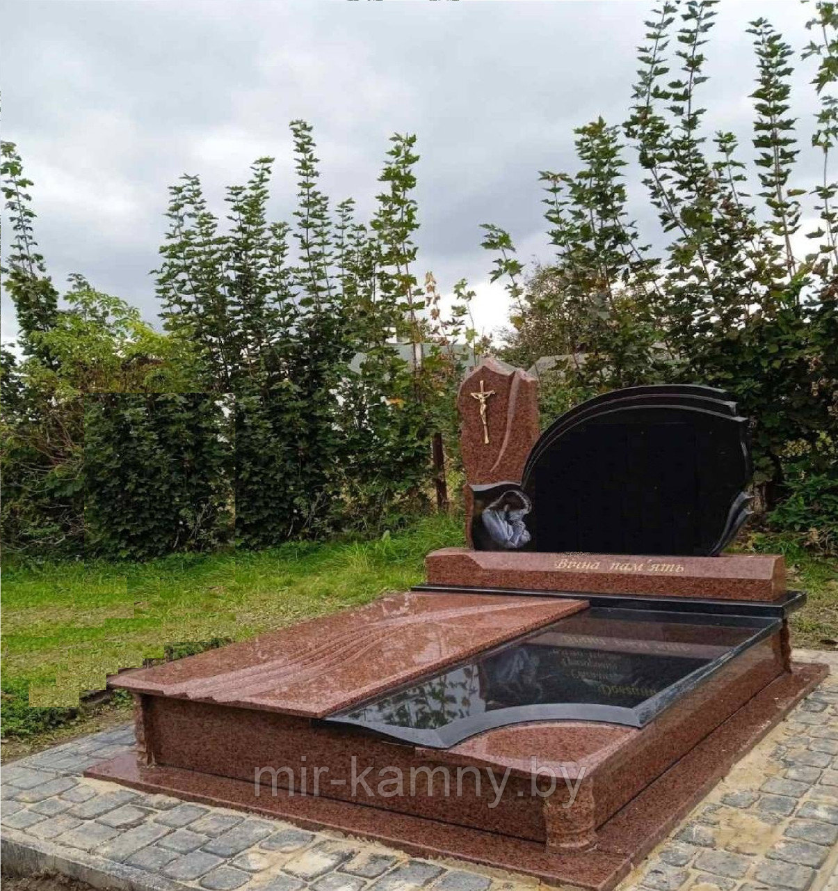 ГРАНИТНЫЙ КОМПЛЕКС В ИВЬЕ