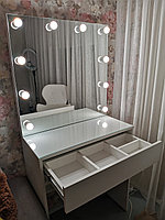 Туалетный столик с гримёрным зеркалом МL-1