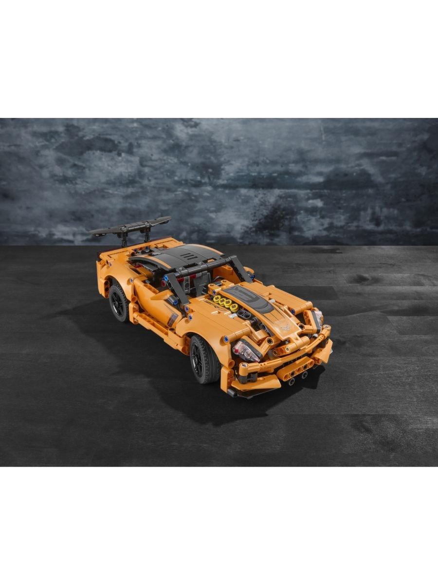 Конструктор Lego Technic 42093 Chevrolet Corvette ZR1 - фото 6 - id-p171745818