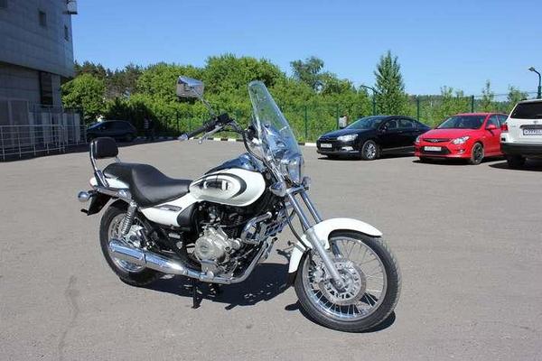 BAJAJ Avenger 220 Cruise 11 000