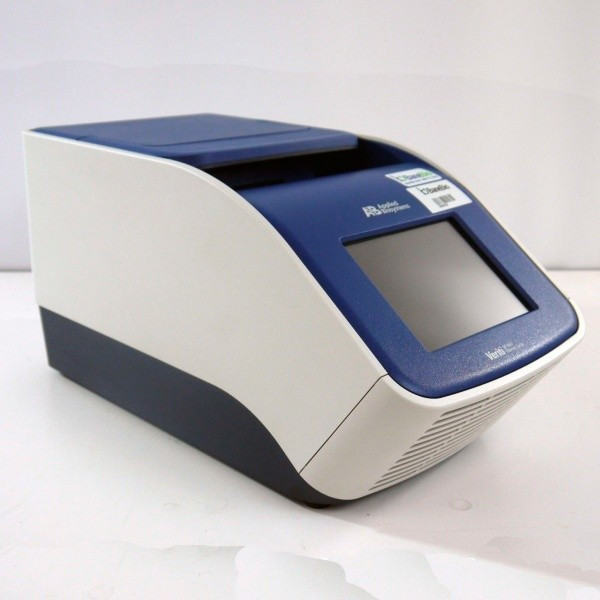 Термостат электрический для проведения ПЦР ДНК Thermo Fisher Scientific Veriti Thermal Cycler