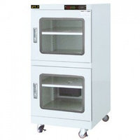 Шкаф сухого хранения с влажностью от 20 до 50 % Dr. Storage A20-400