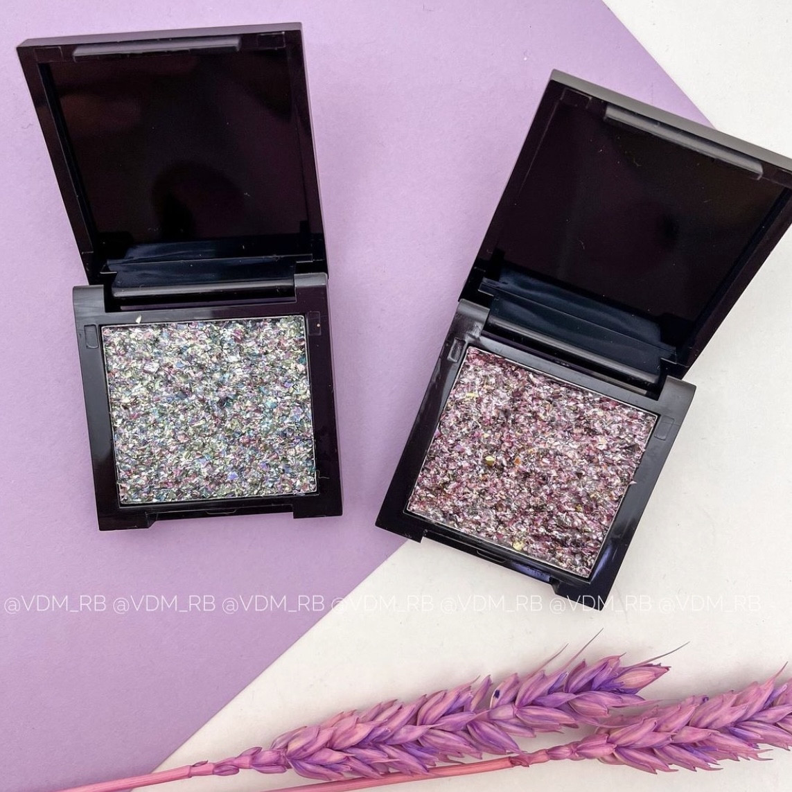 Жидкая слюда Lilly Beaute #11,12 (квадратная баночка), 5 гр