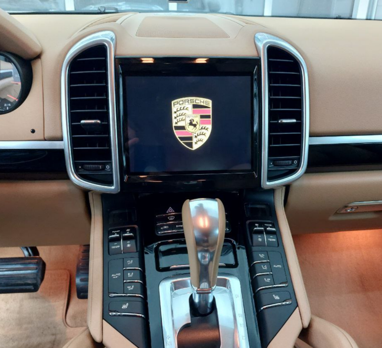 Штатная автомагнитола CarMedia Porsche Cayenne 2011-2015, на Android 10 (поддержка оптического усилителя) - фото 4 - id-p94229037